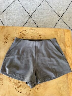 Lululemon ribbed softstreme short in olive